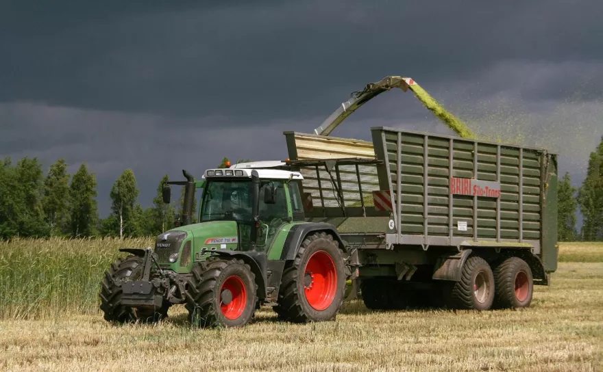 Fendt 718, UFA-Revue